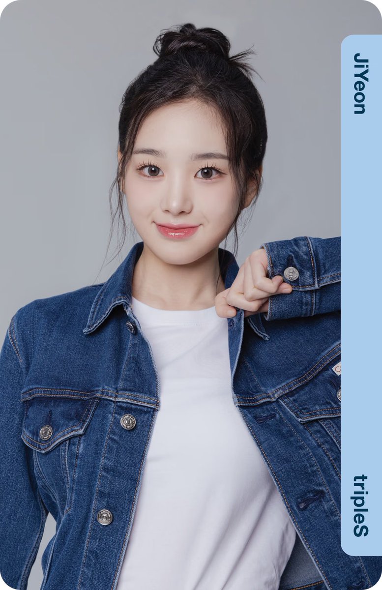 tripleS オブジェクト ニエン Divine トレカ 307 308 tripleS オブジェクト ニエン Divine トレカ 307 308 tripleS