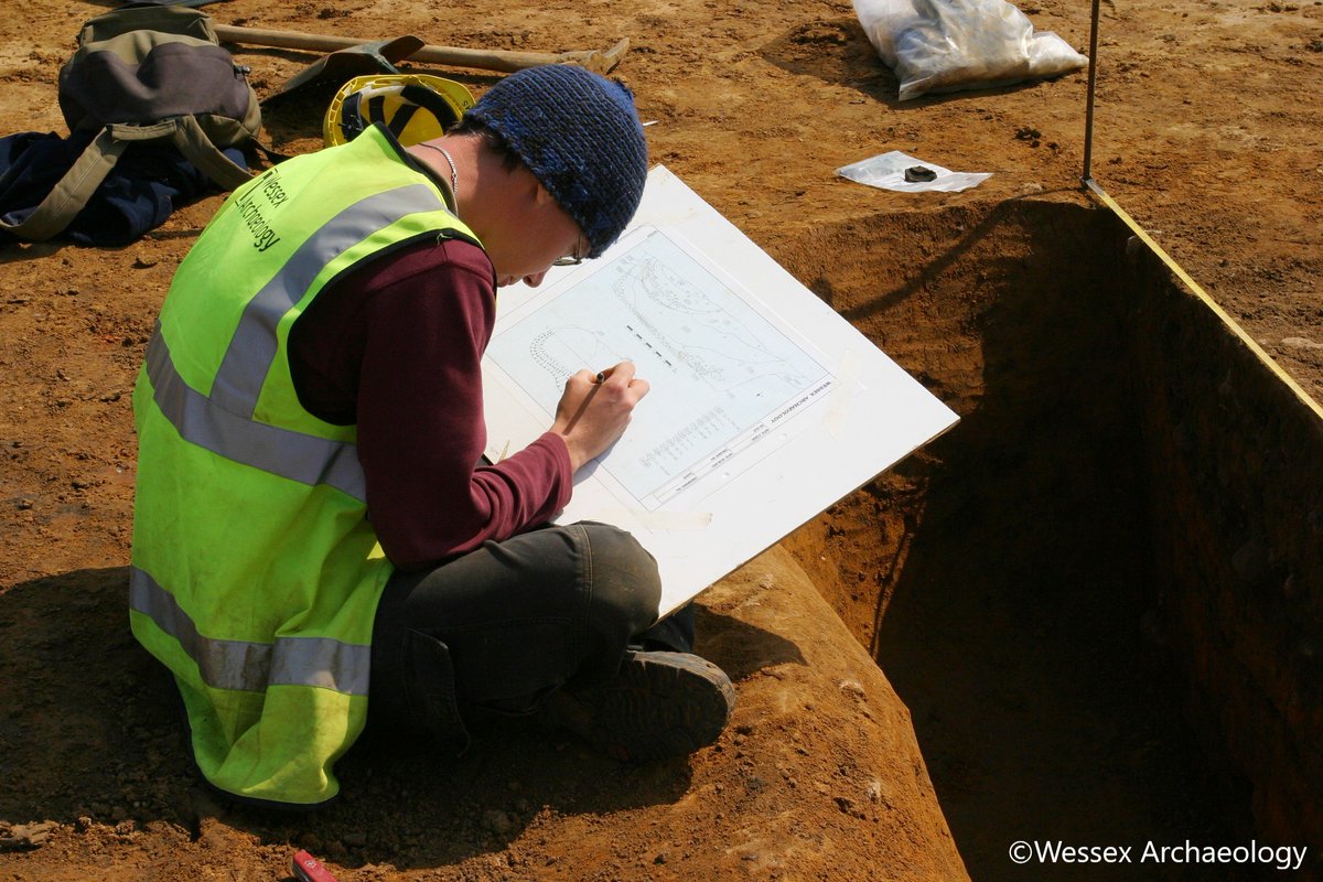 Following useful discussions with members over the last few weeks, CIfA is sharing the plan and timetable for the salary benchmarking work which will take place over the next few months. For further information, and a link to the plan, visit: archaeologists.net/news/salary-be…