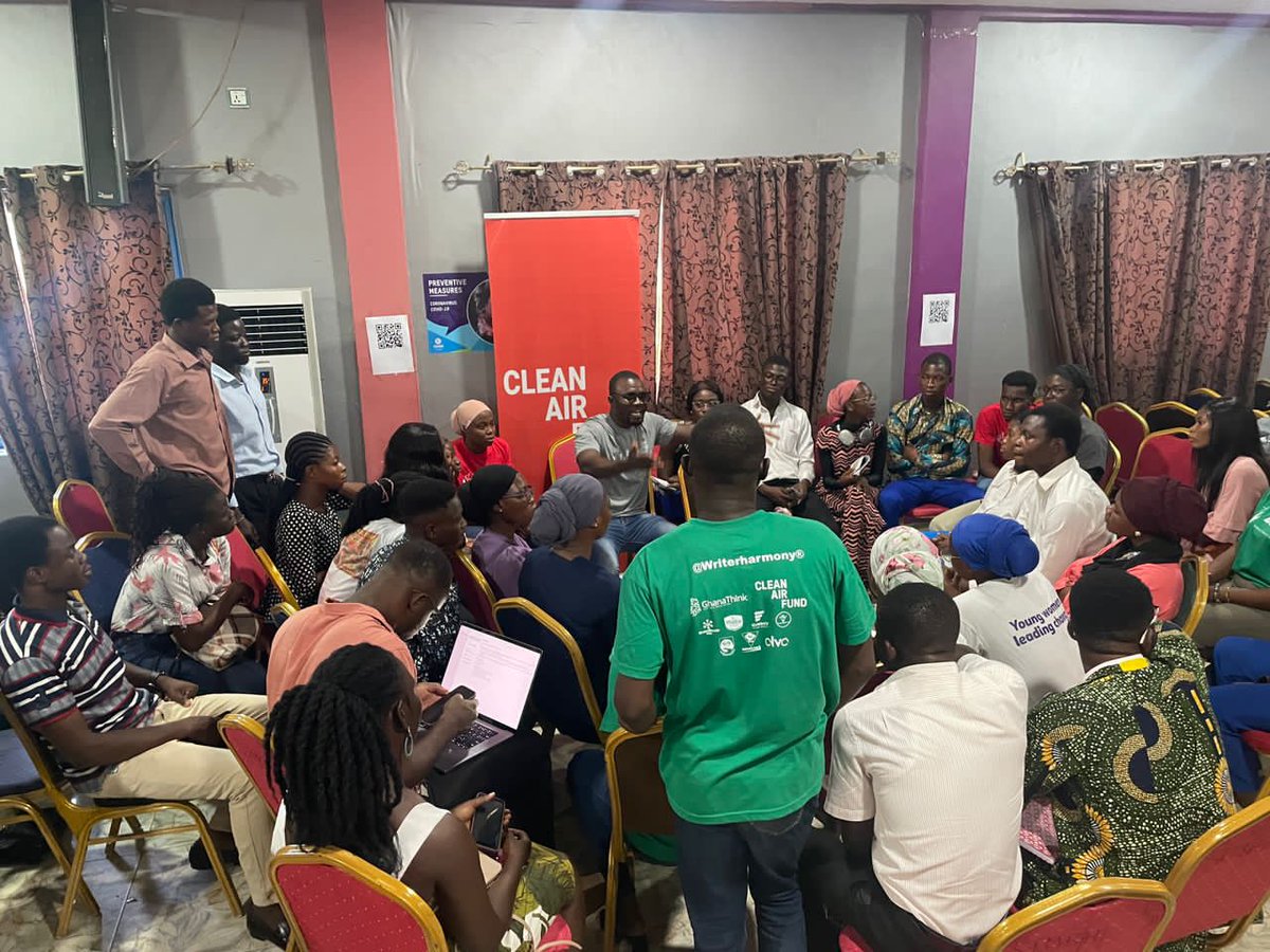 Our #CleanAir Breakout Session at #BarcampWa 2024 sparked insightful discussions on air quality and sustainability. From tackling local challenges to brainstorming innovative solutions, it was inspiring to witness everyone uniting for a healthier #Wa #CleanAirGhana #Bcwa