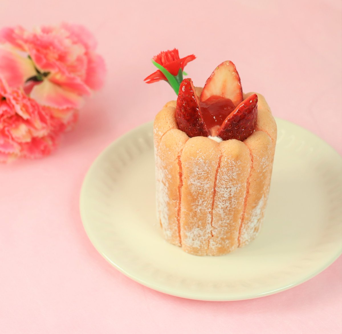 そして！不二家洋菓子店では、明日5月10日からお花をモチーフにした【母の日】商品が発売されます！ 詳しくは不二家洋菓子店公式X @Fujiya_Yougashi をチェックしてください！ x.com/fujiya_yougashi #素のまんま
