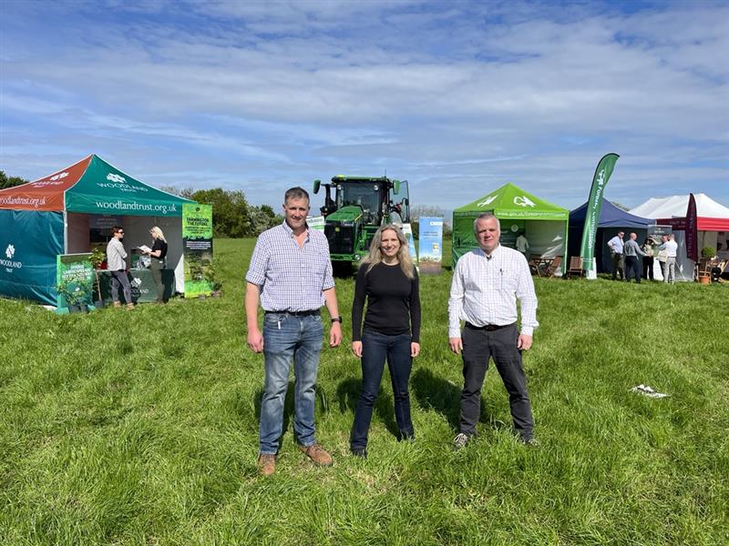 Great to be @Farmersweekly Transition Live @Cambridge_Uni Farm with our Estates team to hear from UK farmers about sustainable agriculture: bit.ly/3UwjPjP @emilyshuckburgh @CLR_Cambridge #SustainableAgriculture