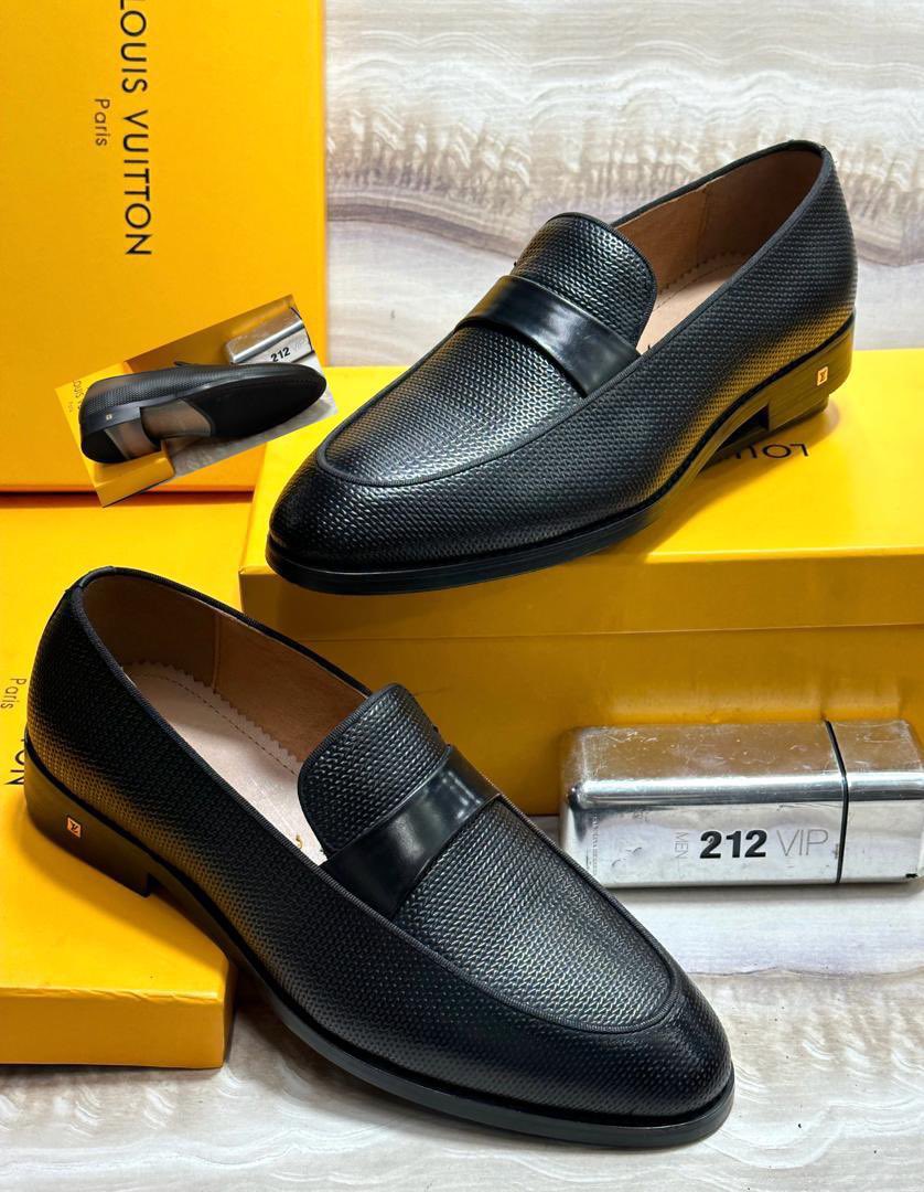 N53,000 40-46 Location: Lagos (delivery nationwide)