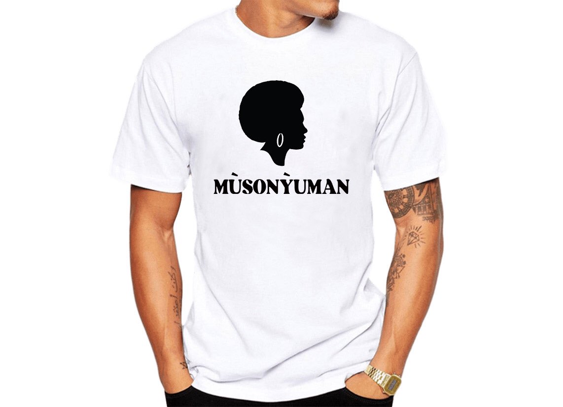 MaestroEpiphane's tweet photo. Et enfin c’est https://t.co/4jRkYpW5qQ marque ta marque sa marque notre marque votre marque C€NYÙMAN et MÙSONYÙMAN sont prêtes.Passez vos commandes au +22398153580.
@luca_varan https://t.co/zeA1xYJ23t