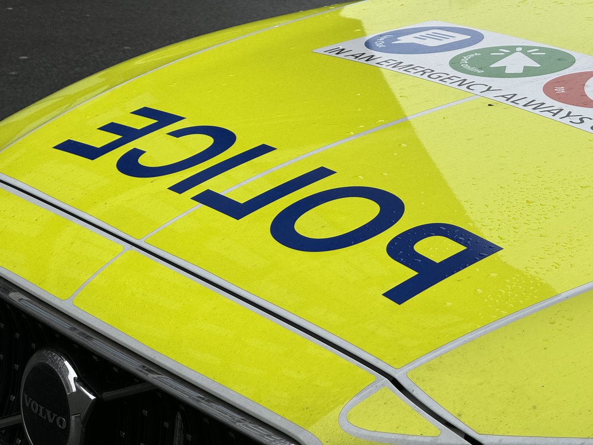 A 30 y/o man's been arrested after a man and four police officers were assaulted in #Biddulph. The incident happened yesterday morning after reports a man had been knocked to the floor inside a pharmacy on Wharf Road.