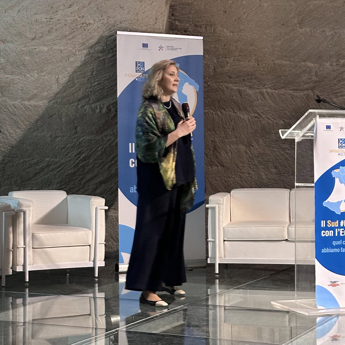 ponir_14_20's tweet photo. Monica Torchio, Task Force Ambiente #Ponir:
“Gli interventi del PON hanno la priorità di migliorare le infrastrutture esistenti con un occhio di riguardo a tutti i fattori di rischio per renderle sicure nel rispetto dell’ambiente”. https://t.co/gEzNpvD9N3