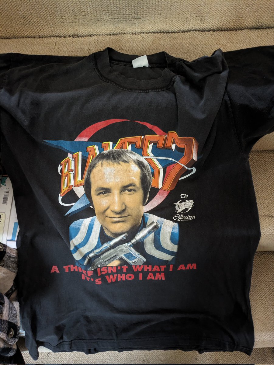 Anyone else still own a mid 1990s #Blakes7 t-shirt? I'm pretty sure I got it from Blockbusters. I'm still amazed these were a thing. I only owned the Vila one but I'm sure there were others. Anyone else have, or had, one of these?