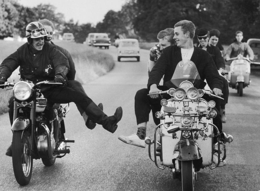 ¡No queda nada! El viernes 17 de mayo a las 19:30h te invitamos a la inauguración de 'Chupas &amp; parkas'🙌🙌
Prendas míticas, fotos de Miguel Trillo... ¡y hasta motos! al ritmo de música mod y rocker pinchada en directo😍 
¿Te lo vas a perder?
cultura.gob.es/mnantropologia…
<a href="/dani_llabres/">Dani Llabrés</a>