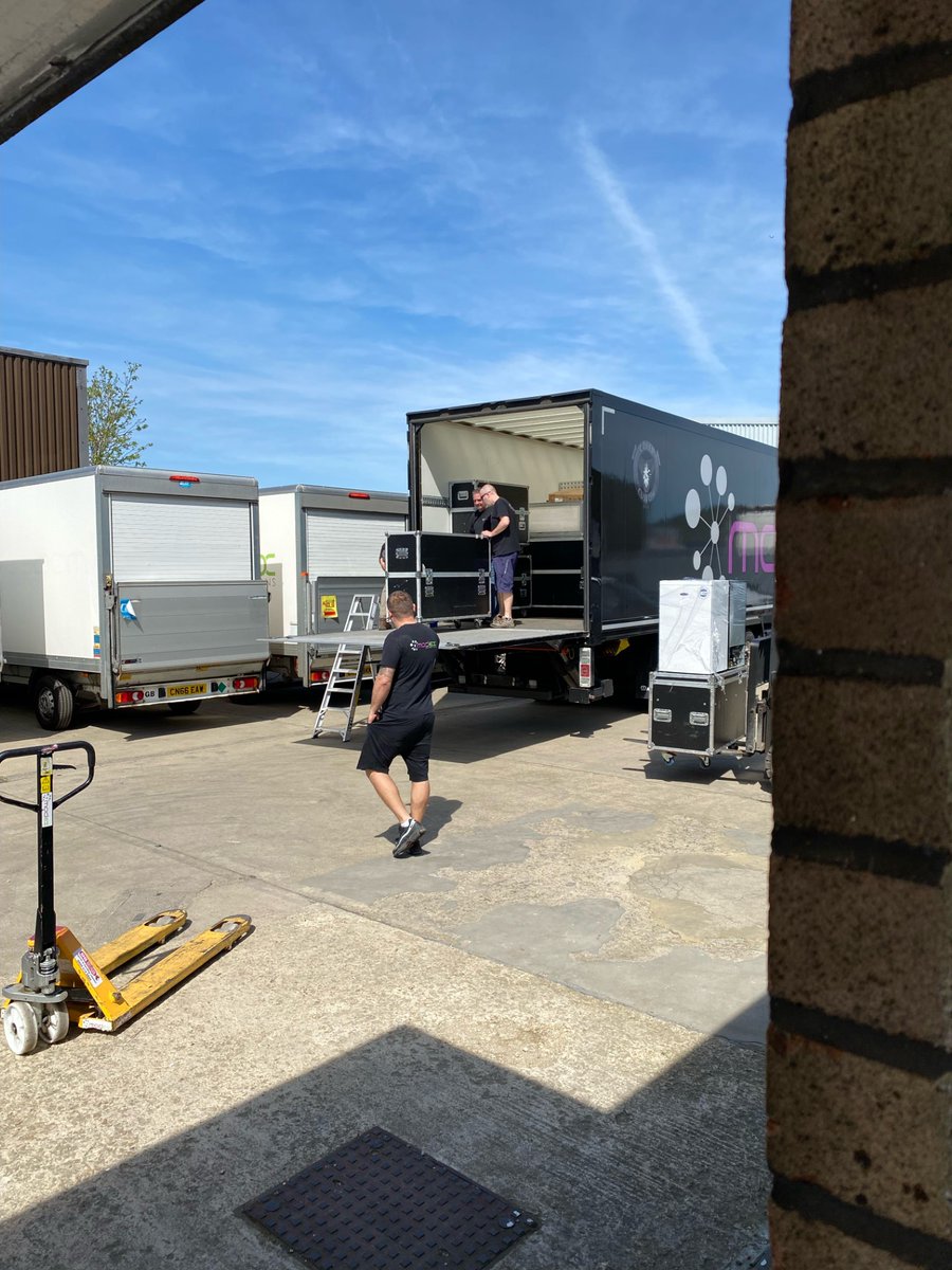 A beautiful sunny day! Busy in the yard, loading for next week's Accountex London 2024 at ExCel London...
#eventprofs #events #exhibitions #weareevents #wemakeevents #AccountexLondon #ExCeLLondon