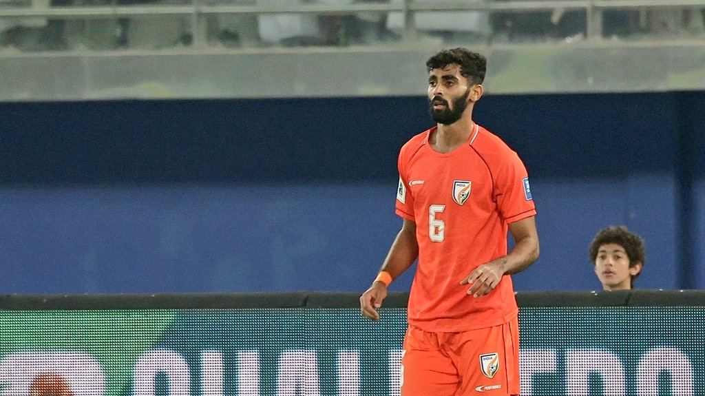 [🥇] Nine players - Roshan, Yasir, Vibin, Rahul, Isak, Akash, Deepak, Lalbiaknia, and Apuia have been released from the ongoing Indian football team camp ahead of the upcoming matches against Kuwait and Qatar. 🇮🇳⚠️ @7negiashish @KhelNow #IndianFootball #SFtbl