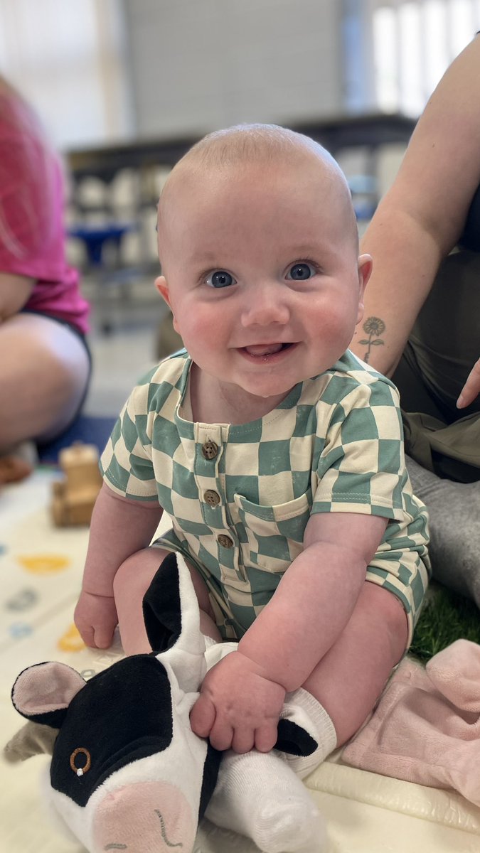 🧸 MILESTONES 🧸

We love seeing our babies hit milestones - this little man is starting to sit up unaided 🤩 just look how pleased he is! 

#earlylifeprogramme #earlylife #earlyyears #first1001days #frankfieldeducationtrust #ffet