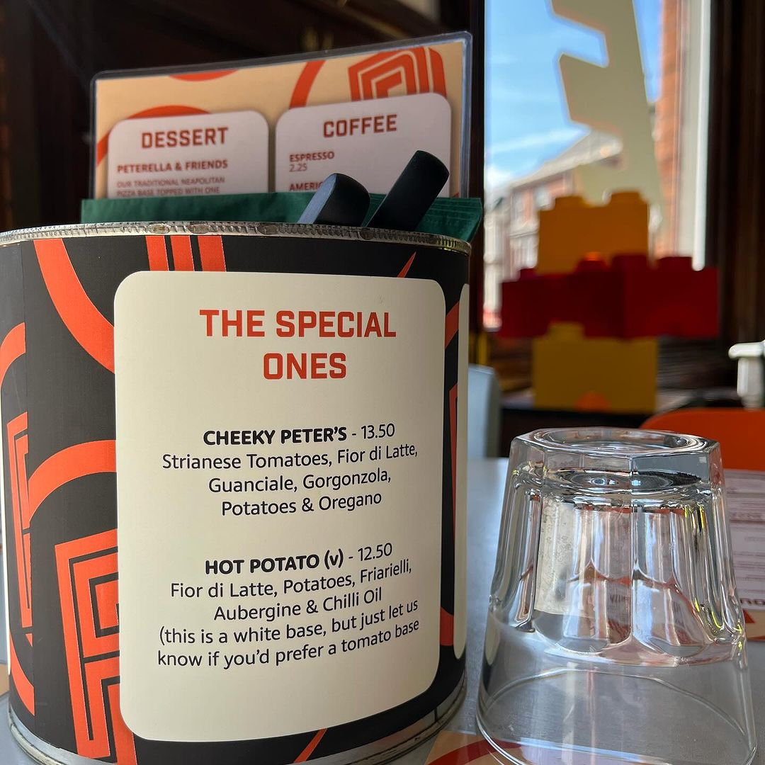 🍕 SPRING/SUMMER MENU

It’s here! New Pizzas. Old pizzas. New specials. New drinks. Same vibes!

When you coming?

linktr.ee/peterpizzeria