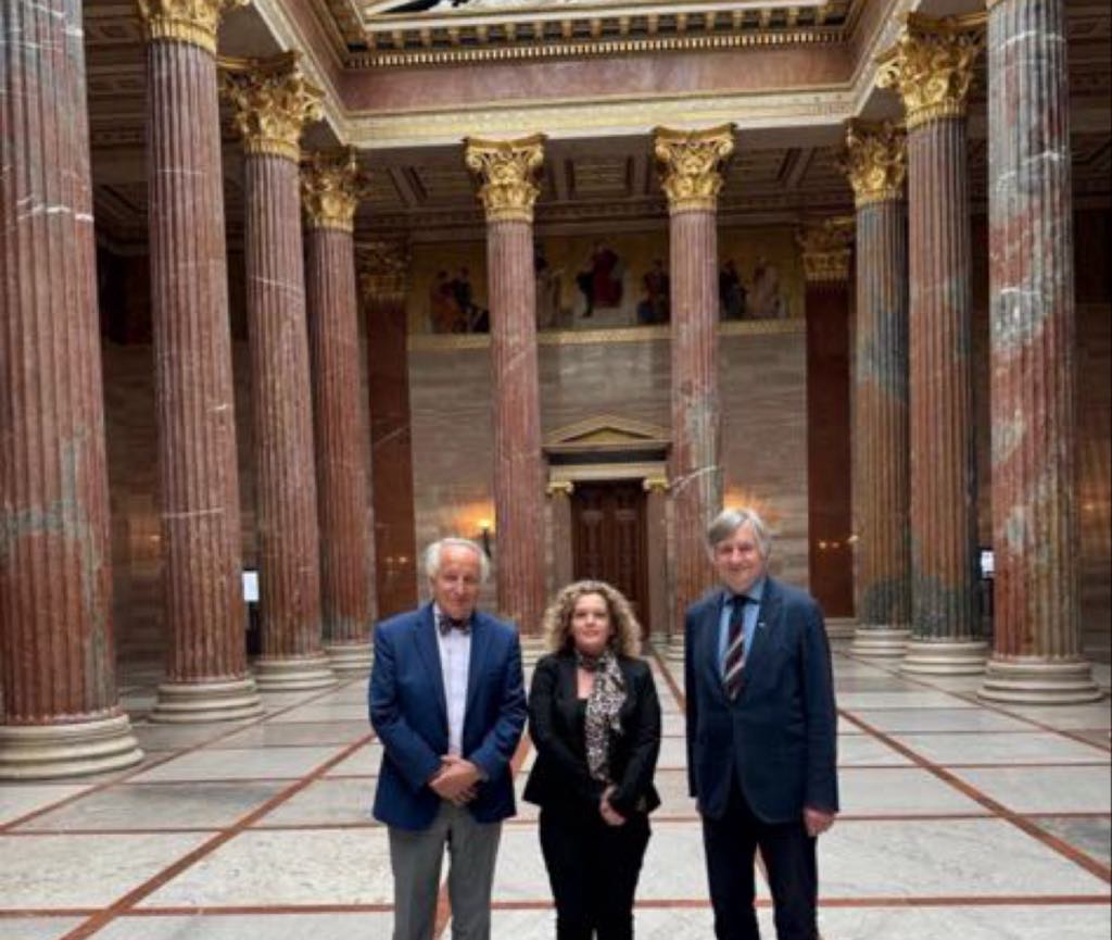 Kosova College of Surgeons (KCS) tweet media