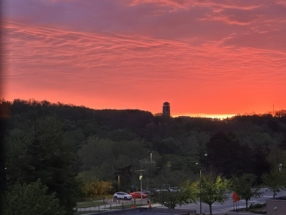 The storms have passed and there’s a beautiful sunrise over Ann Arbor and @umichmedicine this morning. #ViewFromTheLab 🌞