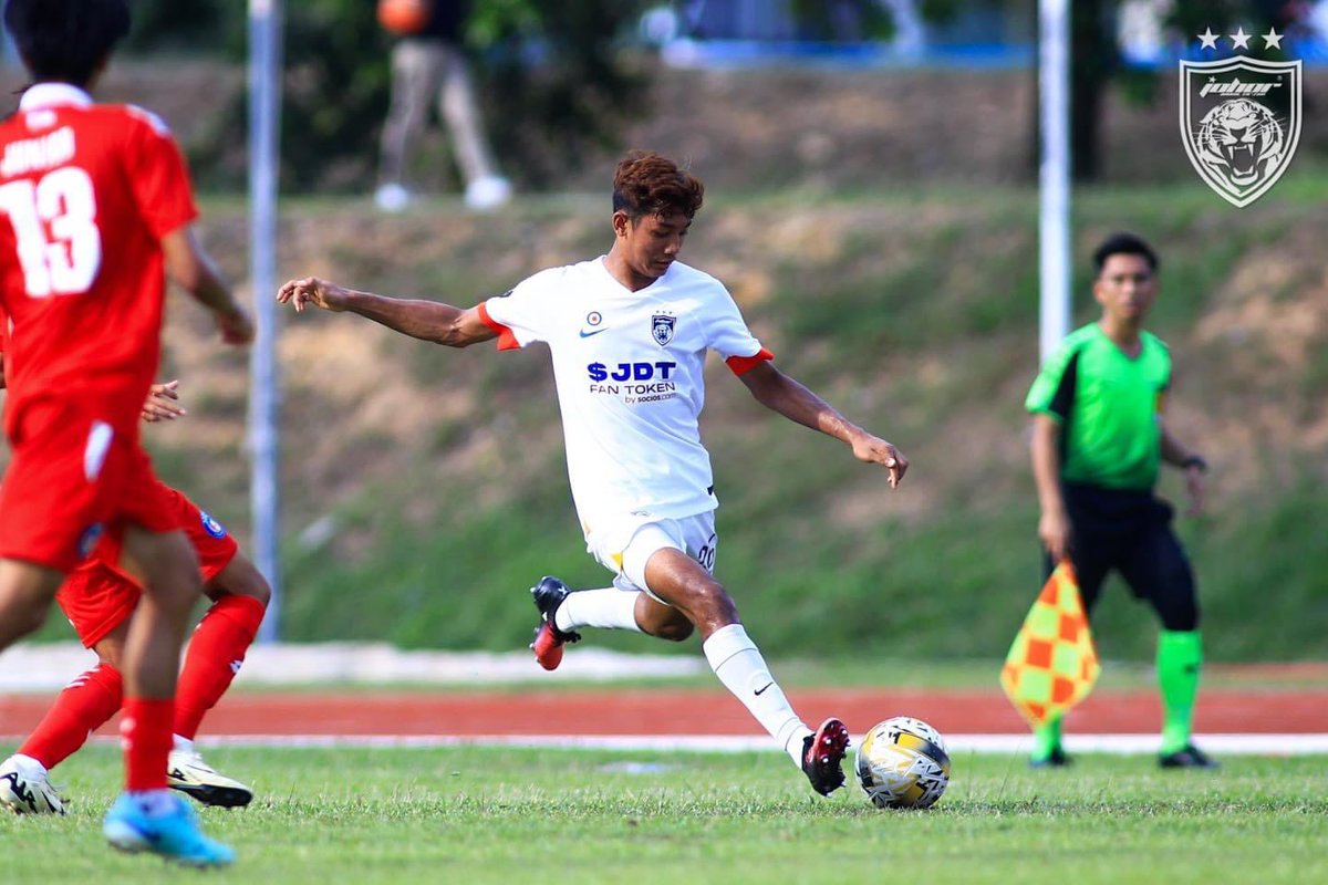 𝗣𝗥𝗘𝗦𝗜𝗗𝗘𝗡𝗧 𝗖𝗨𝗣 𝟮𝟬𝟮𝟰 FT: SABAH [0-4] JDT III (Raziq Rahman 38’, 58’ / Naim Zainudin 48’, 80’) More photos at facebook.com/share/p/HGunfh…