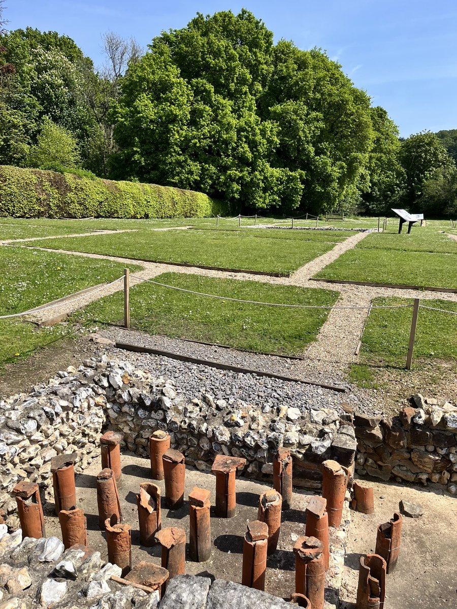 Sun is shining, does this mean summer has finally arrived? 😎

#romanbritain #Archaeology