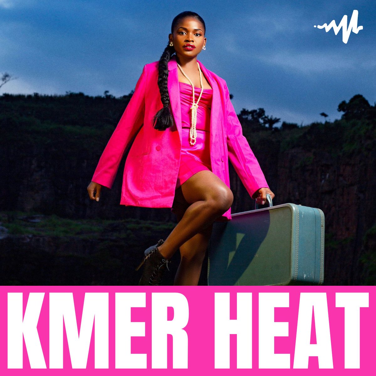 Our RENISS is on the cover of the “Kmer Heat playlist” on #audiomackafrica 😍🇨🇲🔥🔥🔥Ourrehhh🥳 Let’s keep topping Ringas 
“ ÇA MARCHE “ now 🔛🔝 & booming  
Cc @RENISS_  

🔗 audiomack.com/michael/playli…