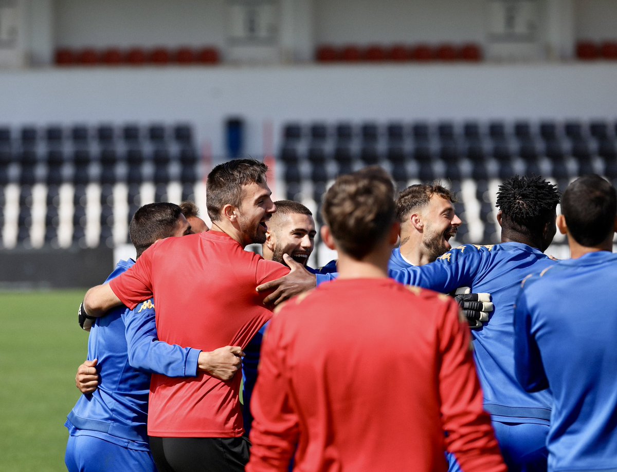 Disfrutando cada día y aprendiendo por el camino ✨🤩 #SiempreADCeutaFC ⚪️⚫️