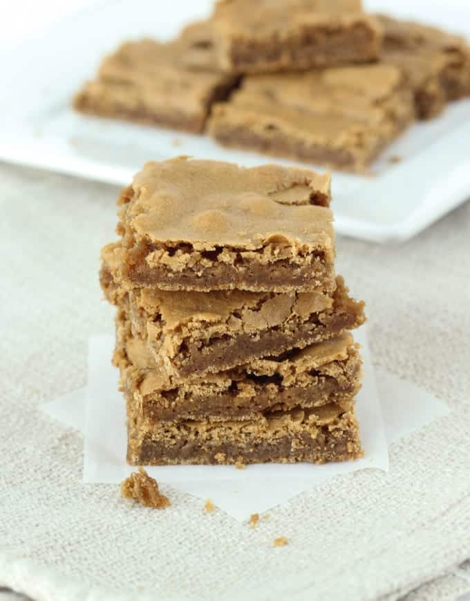 These old-fashioned butterscotch brownies are soft, chewy, and incredibly easy! 

And guess what? 

They can be made in under 30 minutes!

Recipe By: @cheflindseyfarr 

cheflindseyfarr.com/butterscotch-b…

#NationalButterScotchBrownies #ButterScotchBrownies #CDO #CanadianPharmacy