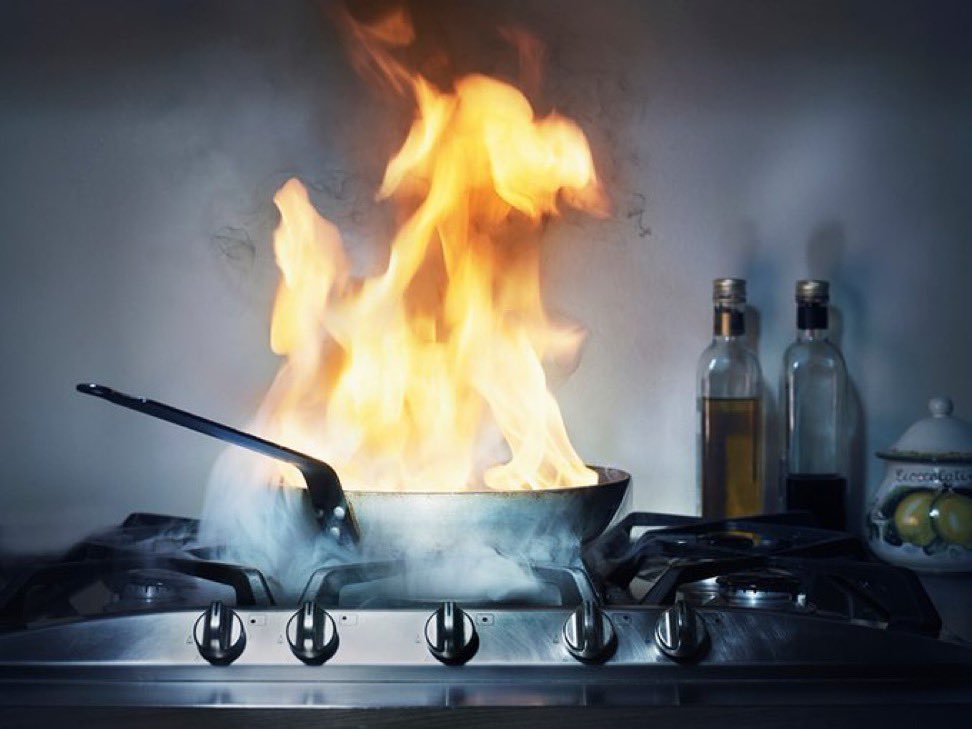 Most home fires start in the kitchen 🔥 Keep your family safe by following these tips ⬇️ •Never leaving cooking unattended ❌ •Not getting distracted 👀 while you're cooking •Keeping items 👚📰 away from the burner