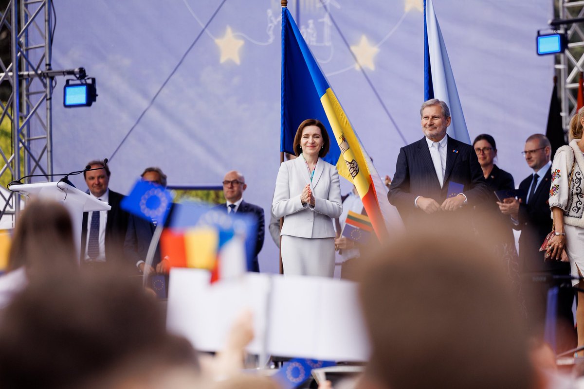 On 9 May 1945, Europe began its journey to peace, leading to its rebirth through the creation of the European Union. Today, maintaining peace is our priority, and on Europe Day, from Moldova’s main square, I reaffirmed our commitment to joining the EU, a peace project.
