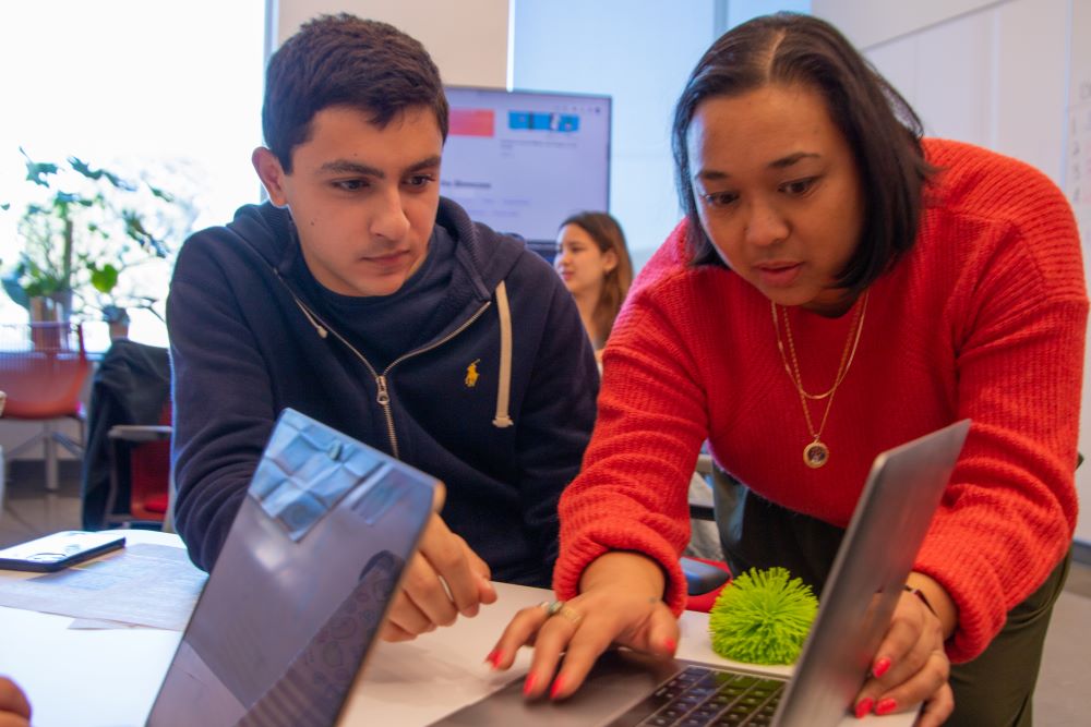 💞 📚 Educators and Media Literacy Champions - we want to express our appreciation for all that you do to bring #MediaLiteracy to your students. We are glad to serve as your trusted partner in media literacy learning. Explore courses & PD workshops: teach.kqed.org/p/events