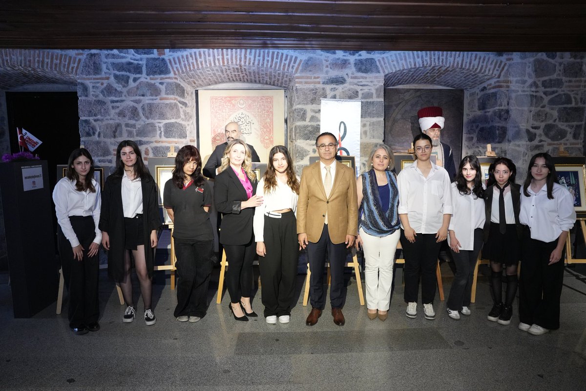 ✨Minyatür Sergisi 

İl Milli Eğitim Müdürümüz Dr. Ömer YAHŞİ, Ümran Baradan Güzel Sanatlar Lisesinin hazırladığı Röprodüksiyon Minyatür Çalışmaları Sergisinin açılışına katıldı.

<a href="/tcmeb/">Millî Eğitim Bakanlığı</a> 
<a href="/Yusuf__Tekin/">Yusuf Tekin</a> 
<a href="/drsuleymanelban/">Dr. Süleyman Elban</a> 
<a href="/yahsiomer/">Dr. Ömer YAHŞİ</a>
