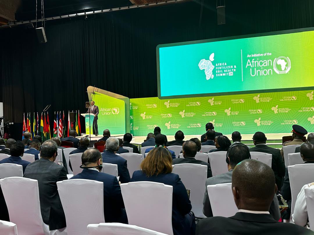 Today, the Minister of Agriculture and Animal Resources Hon. @Ilde_Musafiri represented the President of the Republic of Rwanda in the Presidential event of the Africa Fertilizer and Soil Health Summit happening in Nairobi, Kenya.