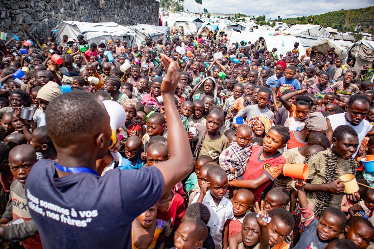 Actuellement dans le site Cebca dans le camp de Mugunga, Goma.
Les mots me manquent… Je suis partagée entre colère, tristesse, le choc et la joie de voir les sourires grâce au peu qu’on apporte avec la fondation Cédric Bakambu. <a href="/fatshi13/">Félix A. Tshisekedi</a> <a href="/Presidence_RDC/">Présidence RDC 🇨🇩</a> il faut que ça cesse 🙏🏽