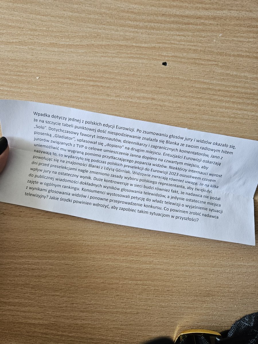 _oliwqa__'s tweet photo. KOCHAM MOJE STUDIA MOGĘ MIEC TAKIE CASE CODZIENNIE #janniarycontent https://t.co/SuVEpK8csb
