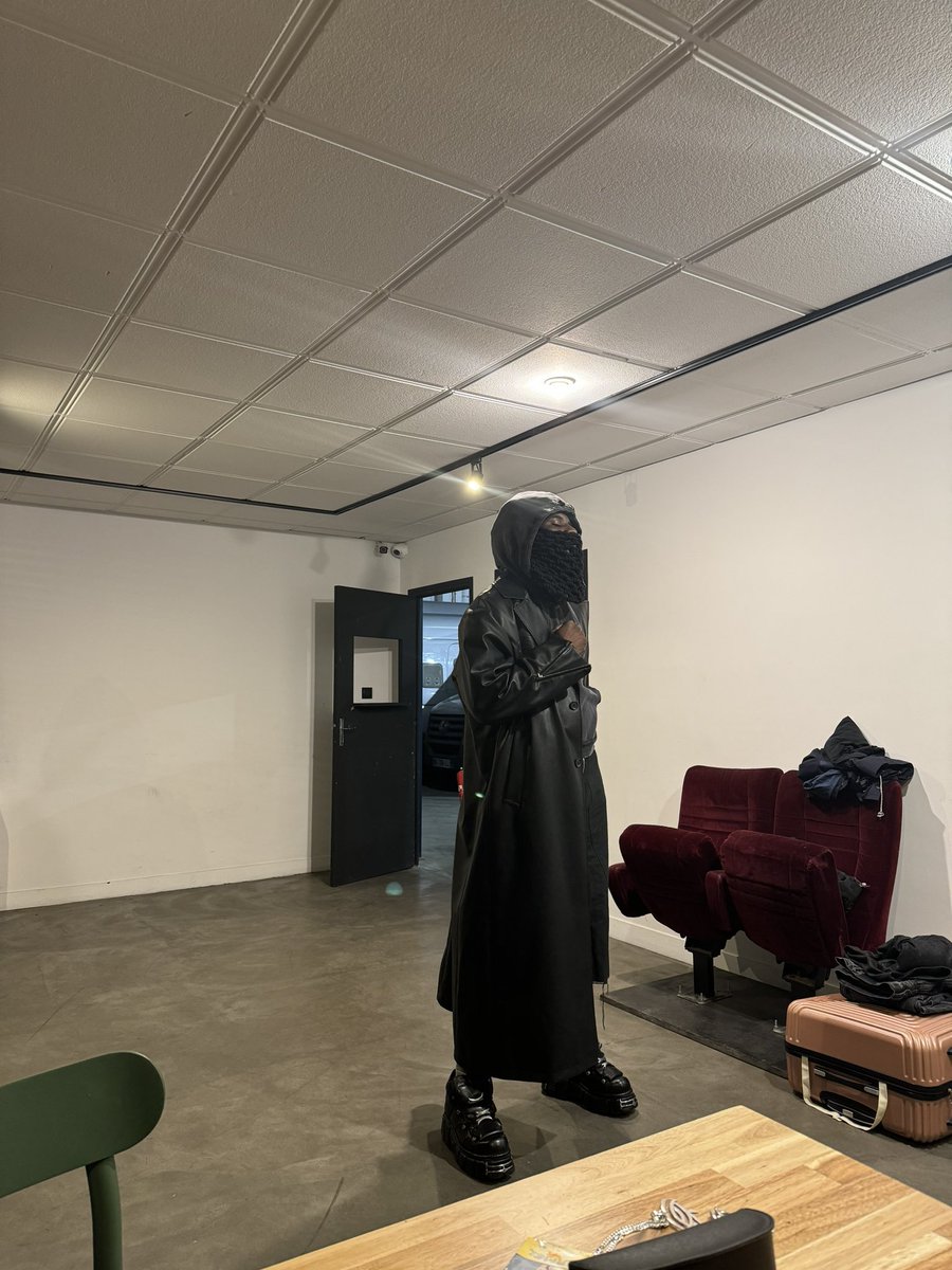 ChrisHamiwest's tweet photo. We been ghosting them for too long https://t.co/xXtSUOvax5