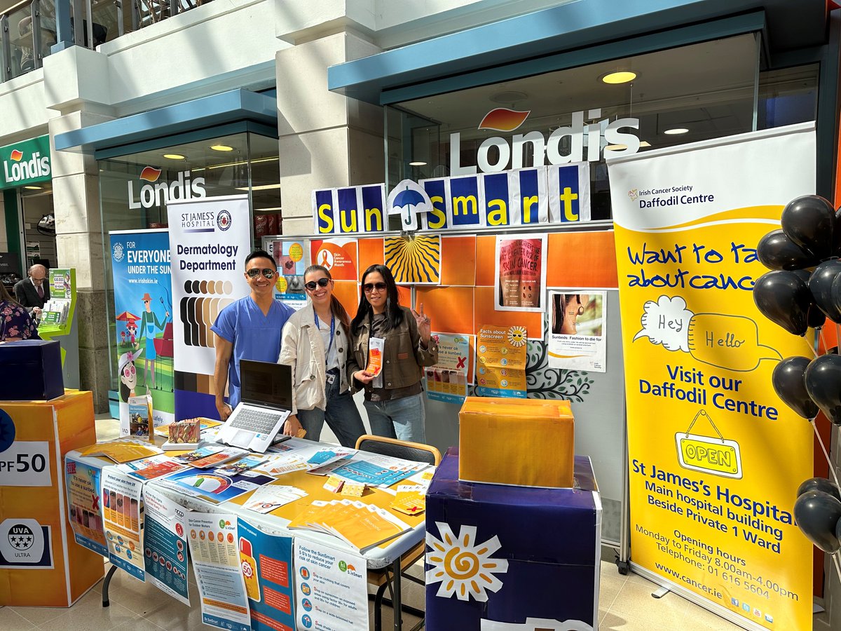 Today, 9th May, 2024 @CancerInstIRE skin cancer team host an information stand in the main hospital concourse @stjamesdublin educating staff and visitors about the dangers of sun damage, and how they can be #SUNSMART #skincancerawarenessmonth