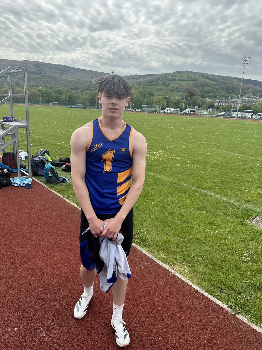 Congratulations to Lewis on winning the Glamorgan Valleys 400m event yesterday and Dan May for qualifying to represent the county. Also well done to all the other athletes who competed