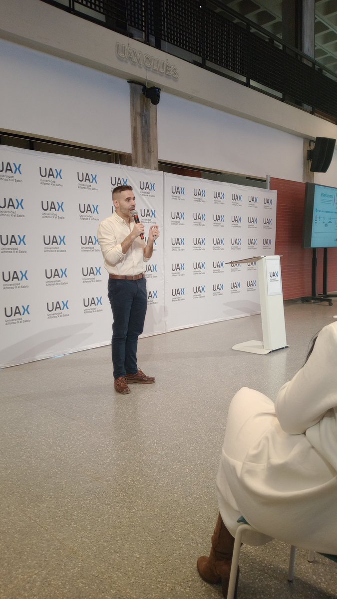 La familia <a href="/uaxuniversidad/">UAX</a> comparte muchos proyectos con #hospitalUniversitarioReyJuanCarlos
<a href="/quironsalud/">quirónsalud</a>
Hoy <a href="/AnaRPerea87/">AnaRP</a> y Javier Guisado nos enseñan su Hospital Digital del servicio de urgencias. Proyecto liderado por enfermeras