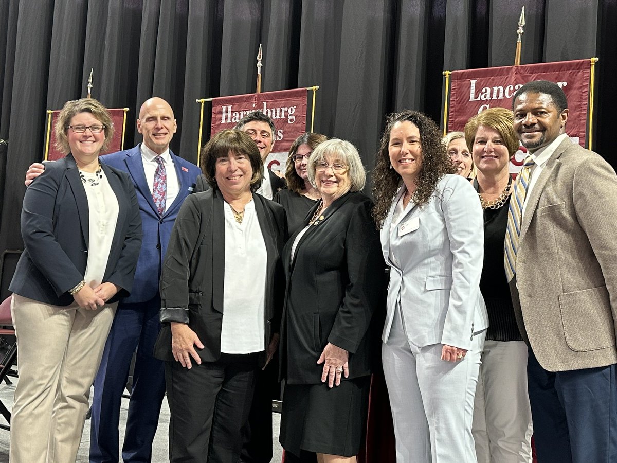 As we celebrate #NursesWeek, I want to thank the 200+ @HACC_info nursing faculty for their selfless dedication in preparing the next generation of #HACCproud nurses! Photo 👇🏽 with nursing leaders from each of our campuses, including our incomparable nursing director, Cindy Donell