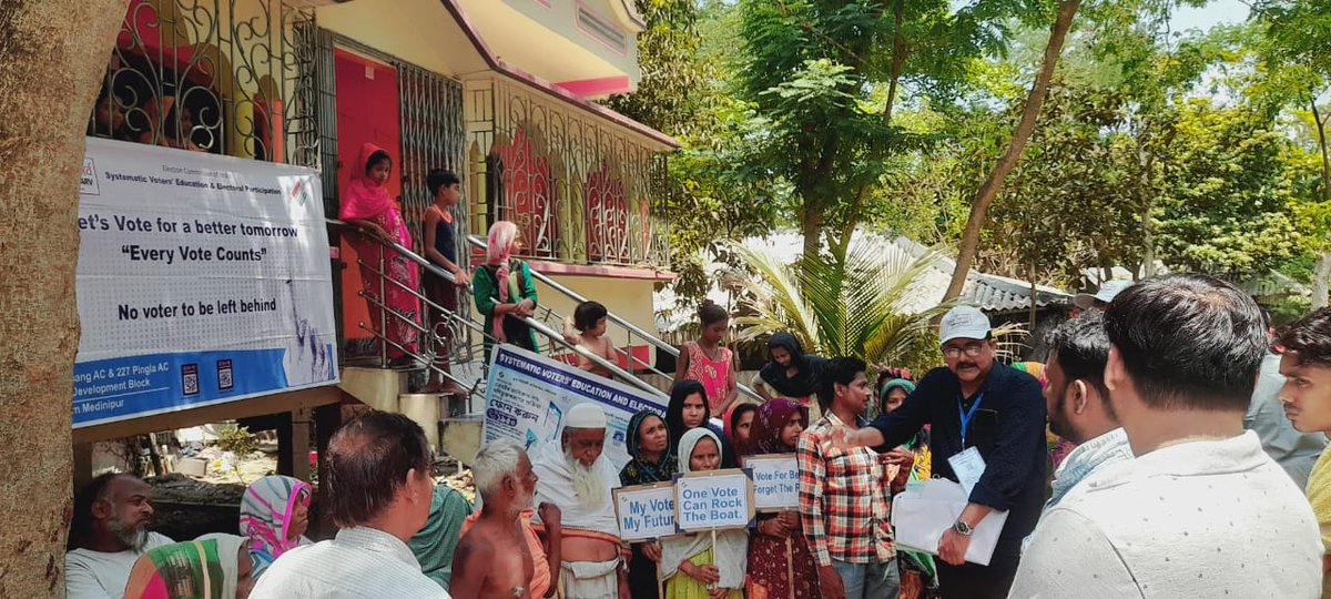 SVEEP electoral awareness programme conducted in low voter turnout area of Pingla development block, Paschim Medinipur district West Bengal.
#ChunavKaParv #DeskKaGarv #Election2024 #IVote4Sure

@ECISVEEP
@SpokespersonECI
@rajivkumarec
@anuj_chandak