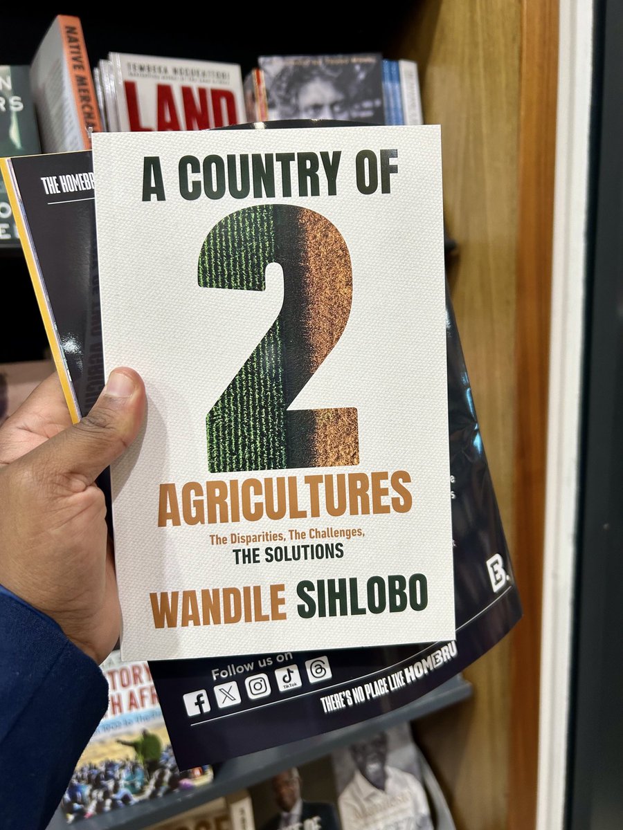 I just passed by ⁦@ExclusiveBooks⁩ at Cape Town International Airport. They still have some copies of “A Country of Two Agricultures”. Grab a copy before your flight if you haven't read the book. Appreciate your support, folks! 🇿🇦✨