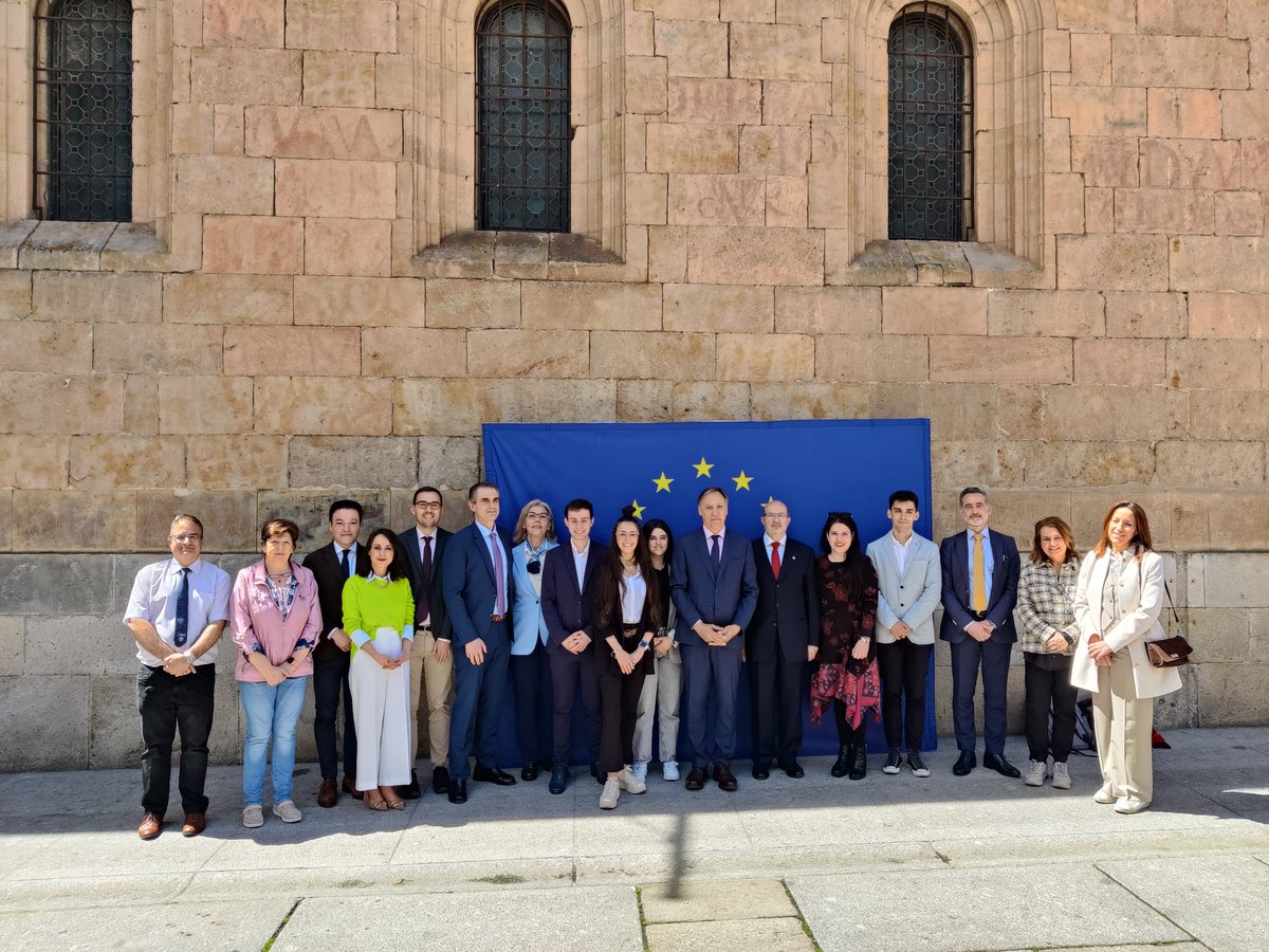 𝗘𝘂𝗿𝗼𝗽𝗲 𝗗𝗮𝘆 | Today, @usal reaffirms its dedication to inherently 🇪🇺 values such as peacebuilding🕊️and democracy 🏛️, while also strengthening our research and academic connections with universities and research institutions across the EU.
@EC2U_Alliance @ED_Salamanca