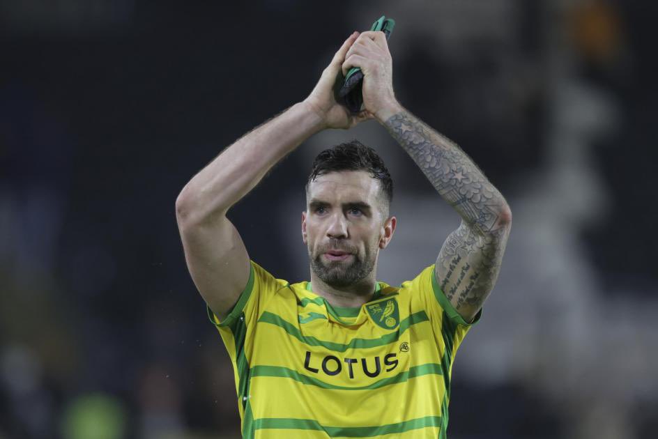 🚨BREAKING🚨

Shane Duffy was arrested in Hethersett late on Monday. 

The club said it was 'aware of an incident involving one of its first team players'.

Duffy was 'charged with driving whilst unfit through drink, having provided an evidential breath sample of 102ugs”.

#NCFC