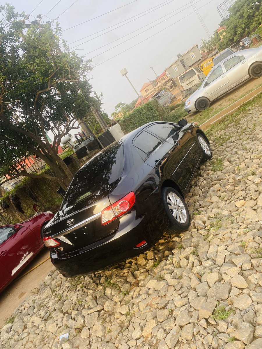 Available Clean 2013 Toyota Corolla Registered PRICE: 8 million