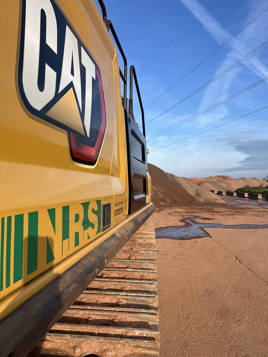 Bit of a pre start polish this morning <a href="/diomyx1/">Uncle Alberts DIOMYX Solutions</a>