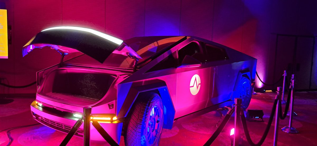 We will be giving away this beauty (0r 100k USD) to the lucky winner of the WSO2 code challenge today at #WSO2Con!!