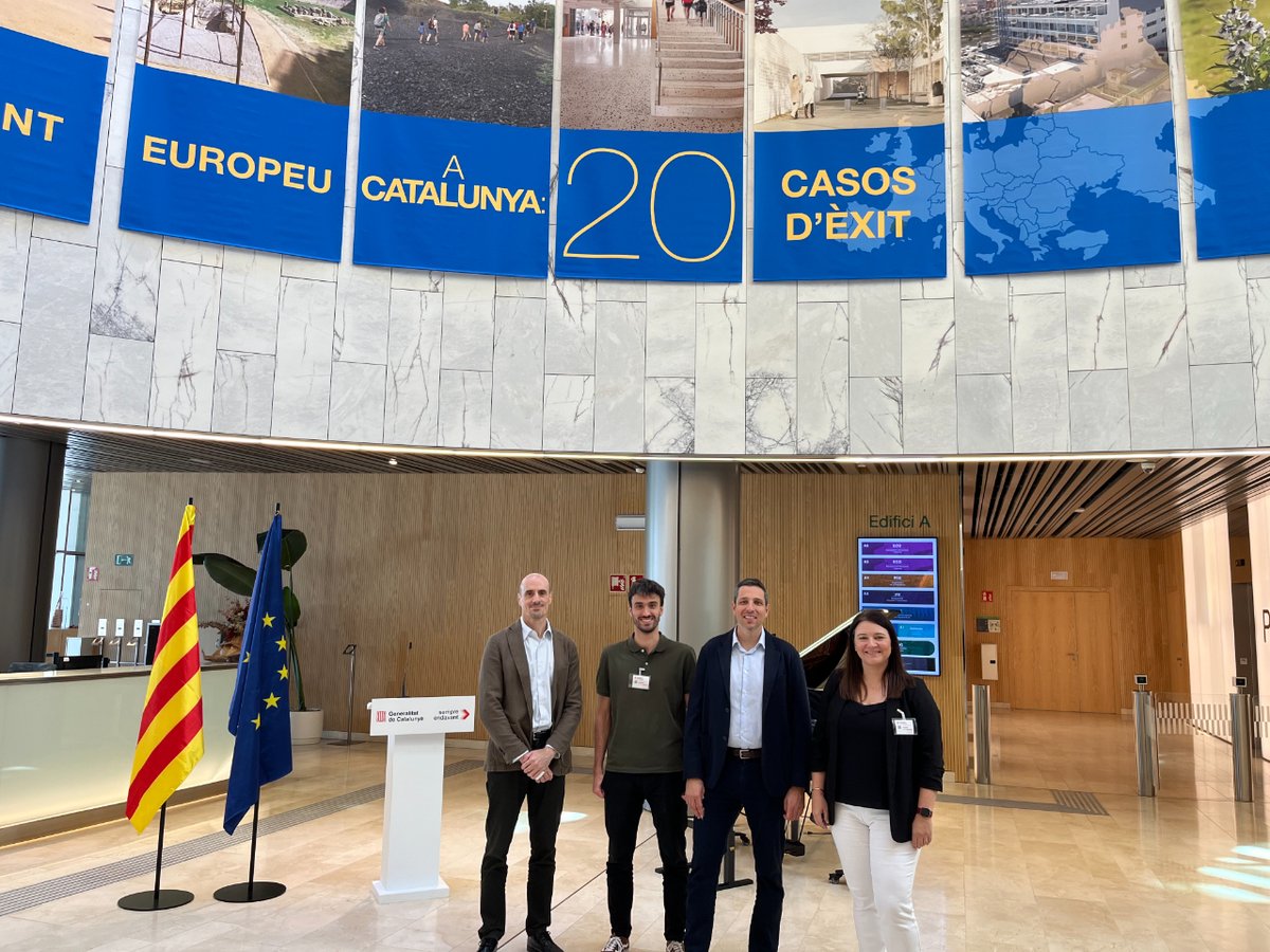 icfcat's tweet photo. 🇪🇺 Bon Dia d'Europa! 

Aquest matí hem assistit a la inauguració de l’exposició "L'impacte del finançament europeu a Catalunya: 20 casos d’èxit" organitzada per @economiacat.

Ha estat un orgull veure la línia ICF Eurocrèdit COVID-19 com a una de les iniciatives seleccionades! 👏 https://t.co/pwCBnXluj7