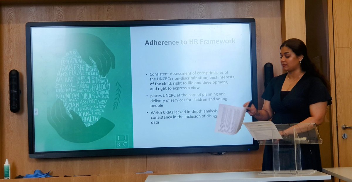 We're delighted to be with the brilliant @HumRtsLLMinEdi students as they present research on comparative CRIA practice in Scotland and Wales to @together_sacr @scotgov @improvserv @UNICEF_uk. We'll publish their report on our website very soon! #UNCRCScotland #RightsOnTrack