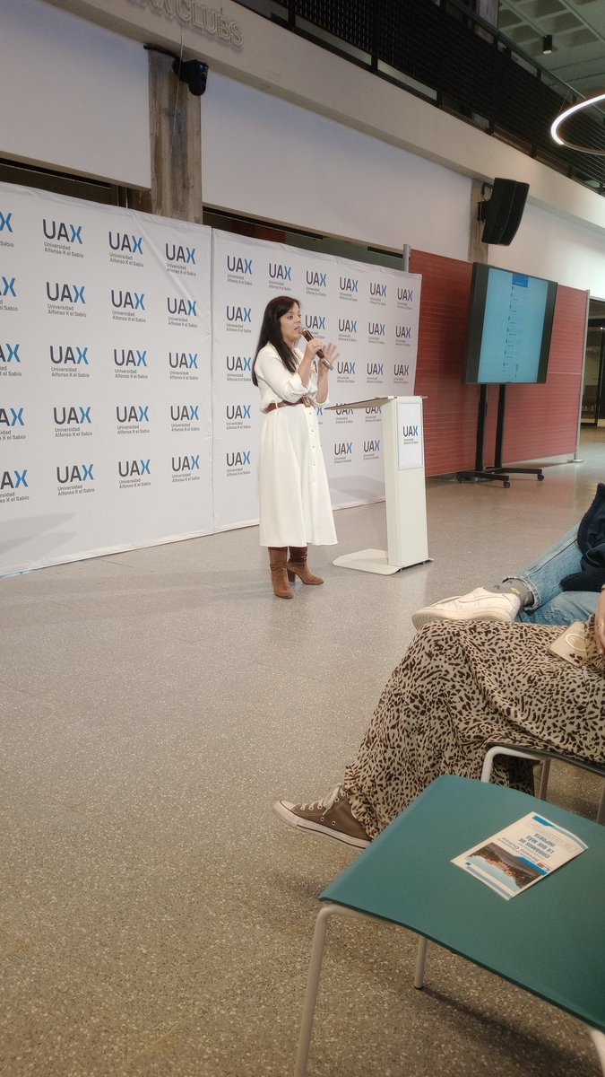 Pasión ,entrega y una maravillosa Docente de <a href="/uaxuniversidad/">UAX</a> .
<a href="/quironsalud/">quirónsalud</a> cuenta con excelentes profesionales. 
Gracias <a href="/AnaRPerea87/">AnaRP</a> por el grandísimo trabajo.
#somosuaxmakers