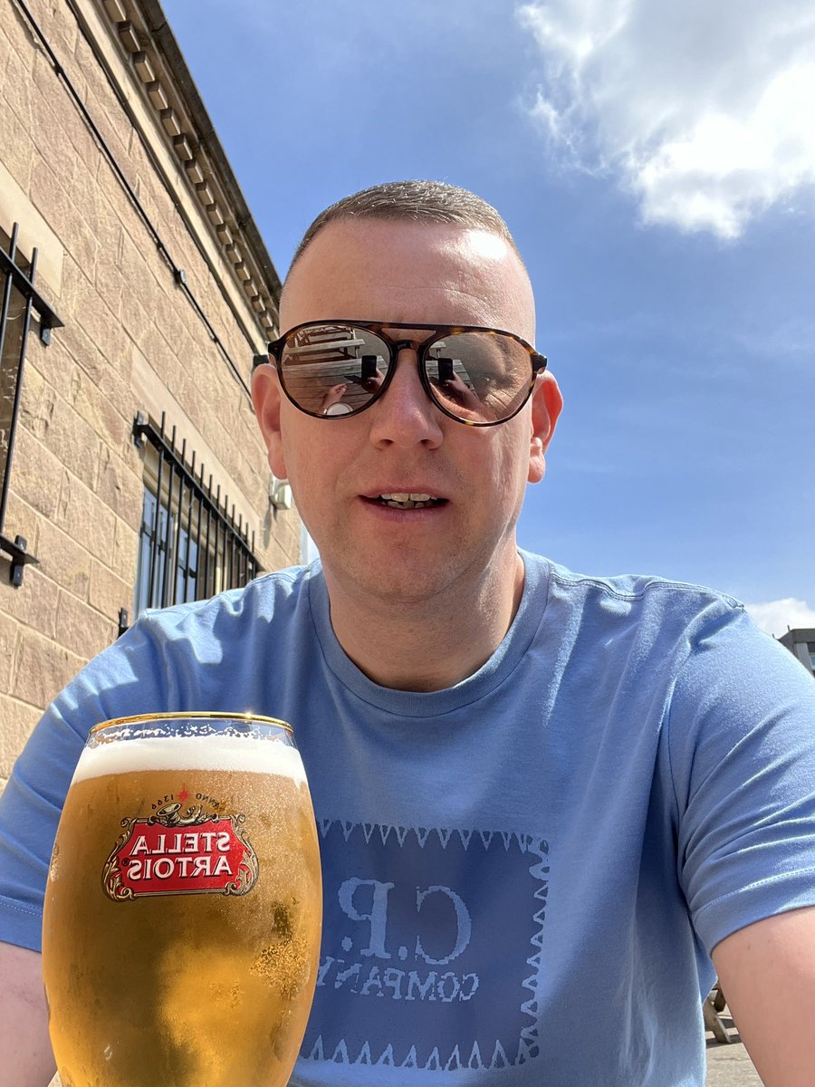 5T0D12's tweet photo. Sunglasses game is on point even if I do say so myself😎
I’m still well off @Shaun_Firth1 levels though
#SomethingToAimFor https://t.co/IgrTioFojI