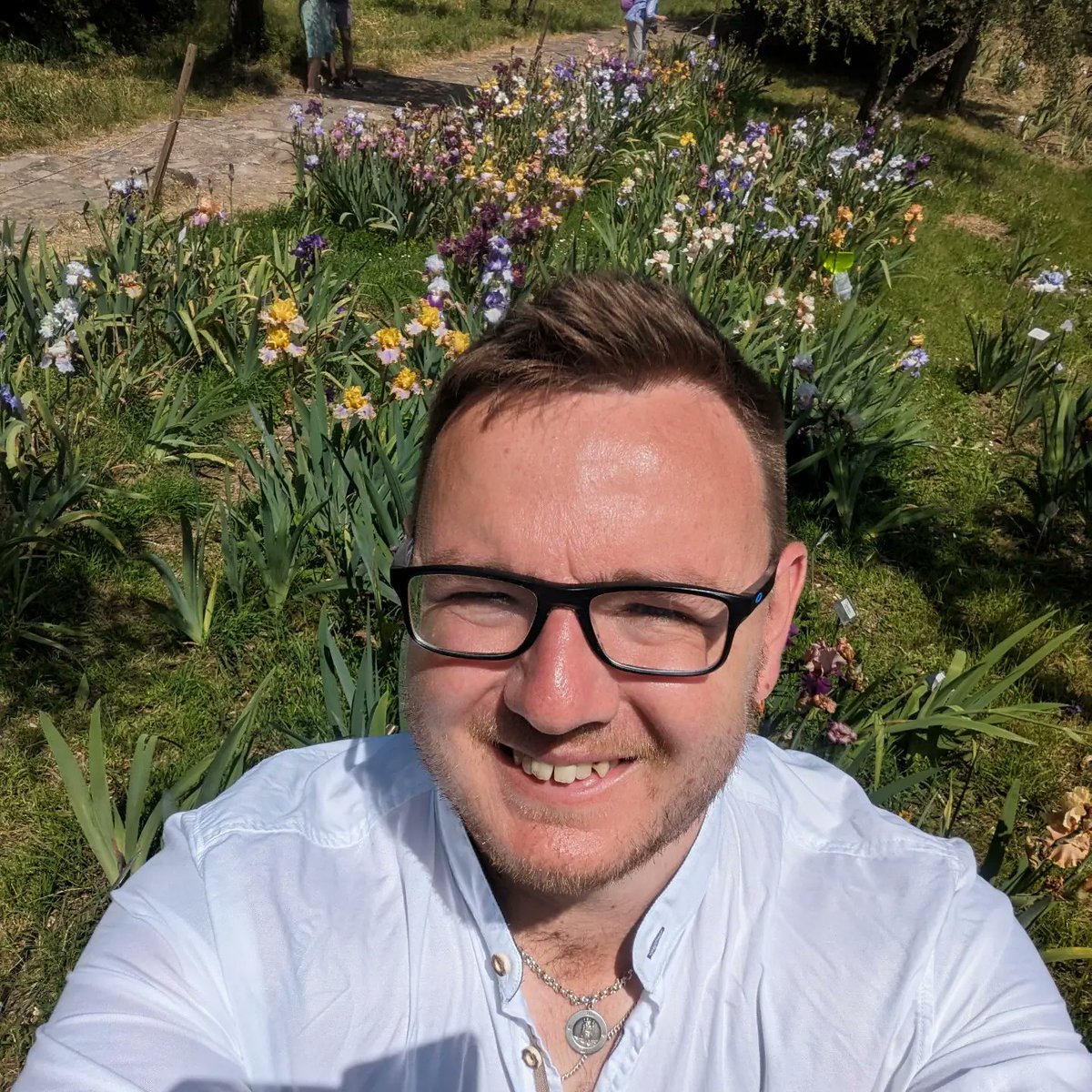 Jake Croft (@jakecroft_mhort) on Twitter photo Judging taking place at @giardinodelliris with a lovely tour by Valaria from the @societaitalianairis. It was also nice to catch up with members of the <a href="/BritishIrisSoc/">British Iris Society</a> and see Jody again from the @theamericanirissociety. Such a lovely place, full of beautiful #irises Judging taking place at @giardinodelliris with a lovely tour by Valaria from the @societaitalianairis. It was also nice to catch up with members of the <a href="/BritishIrisSoc/">British Iris Society</a> and see Jody again from the @theamericanirissociety. Such a lovely place, full of beautiful #irises