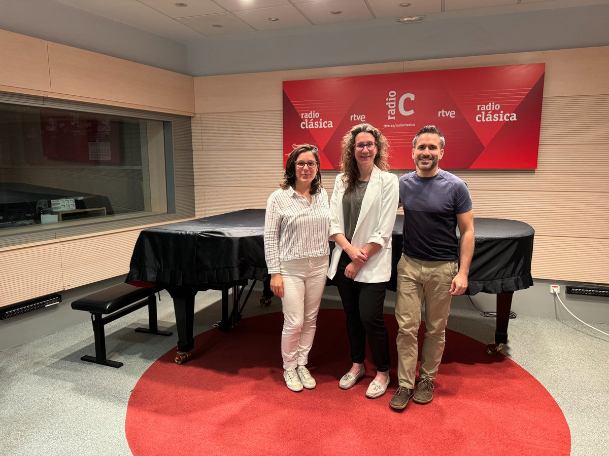 CollinsRebeccaL's tweet image. Fantastic morning speaking on Spanish National Radio about my work &apos;Listening to Dark Matter&apos; an impossible, provocative question @ift_uam_csic @DGCerdeno @rtve @CCHS_CSIC see youtube.com/watch?v=panU9b… will add podcast link when it comes out!