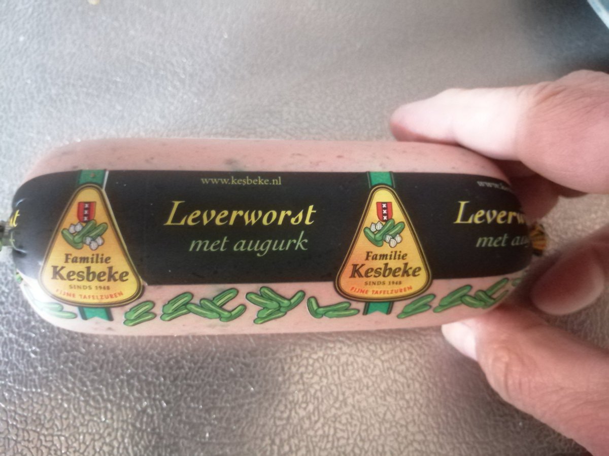 Broodje leverworst met augurk🥒 van de augurkenkoning Kesbeke uit #Amsterdam Ook zonder brood lekker