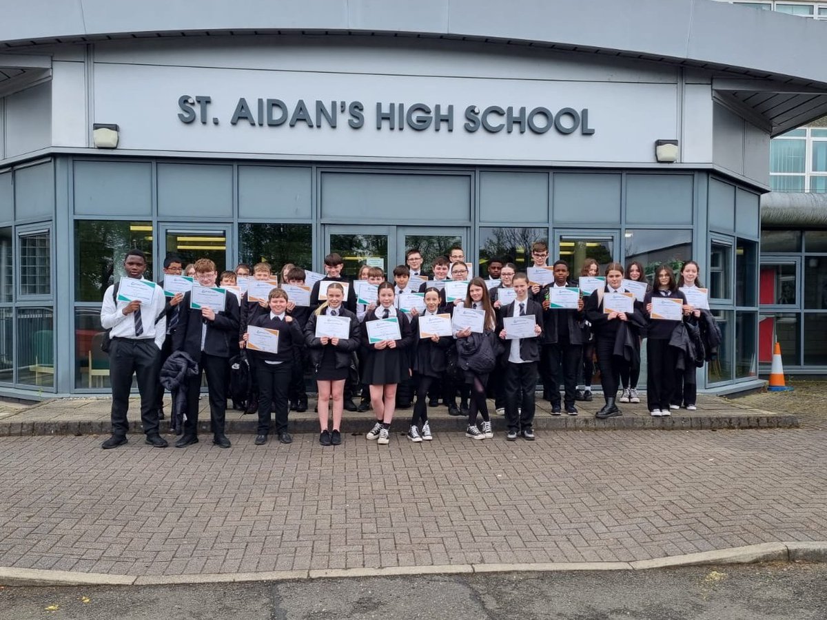 We were delighted to present pupils with their certificates from the @UKMathsTrust Junior Maths Challenge today. Special thanks to Mr Holloway for organising and well done S1/S2 pupils on your fabulous maths skills! @StAidansHigh