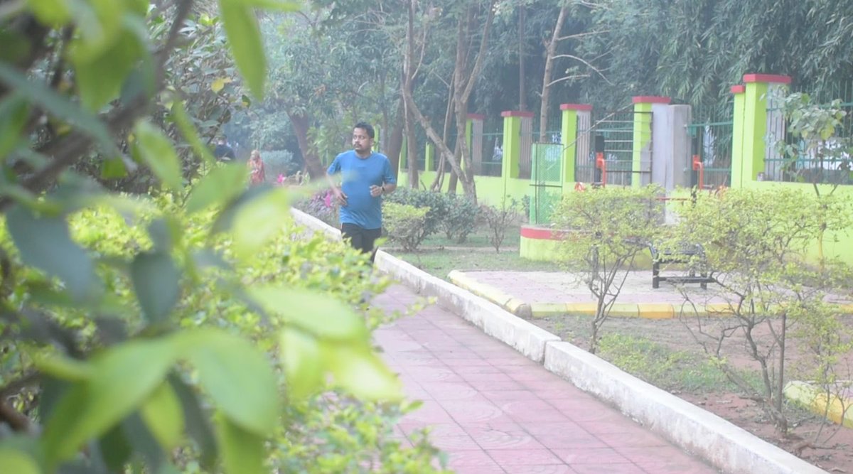 Enjoying a beautiful day at BMC Park! Families, friends, and kids all having a blast. It's the perfect spot to relax, play, and soak up the good vibes. #BMCPark #CityLife #BhubaneswarFirst #UrbanGreenery